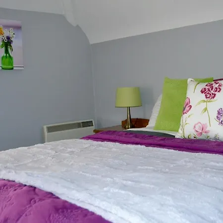 33 Old Village Vakantiehuis *