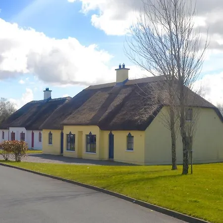 33 Old Village V93k66x Semesterbostad *