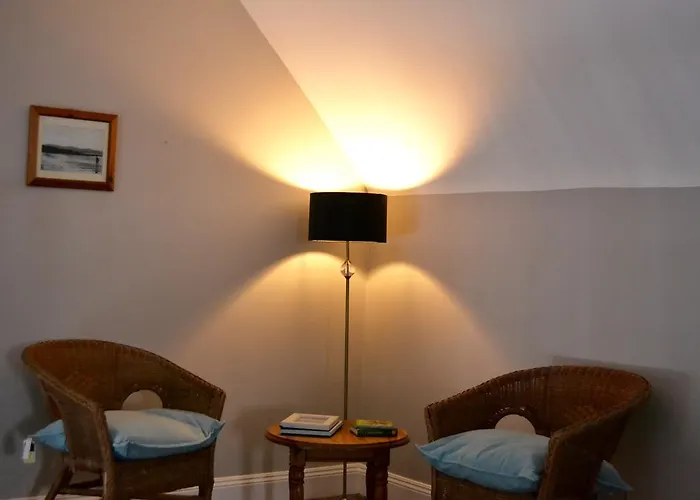 33 Old Village V93k66x 4 King Beds Sleeps 8 Sharing Vakantiehuis
