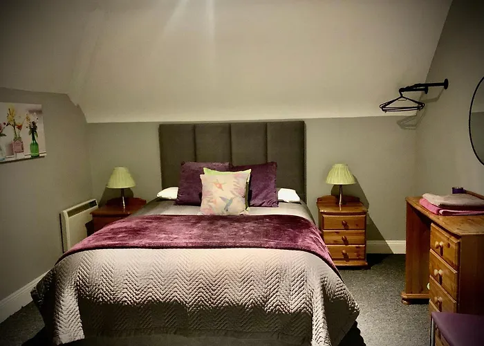 33 Old Village V93k66x 4 King Beds Sleeps 8 Sharing בית נופש *